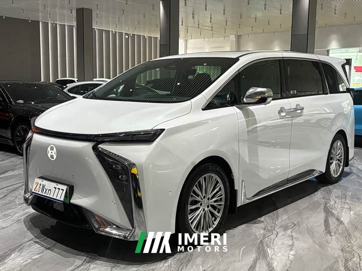 Co-Creation Hechuang V09 2023 Honor Edition 762 - автомобиль из Китая