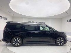 Volvo EM90 Ultra - фото 4