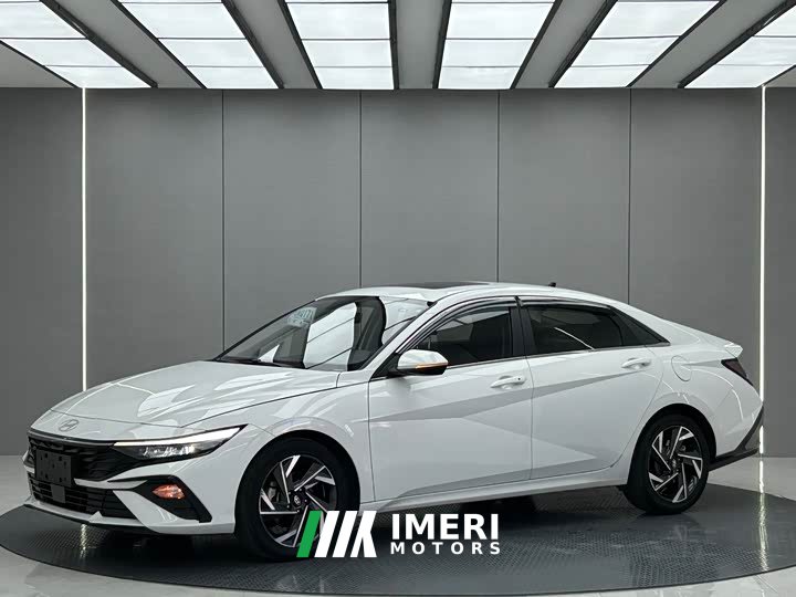 Hyundai Elantra 1.5L CVT TOP flagship version - автомобиль из Китая