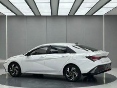 Hyundai Elantra 1.5L CVT TOP flagship version - фото 3