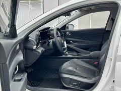 Hyundai Elantra 1.5L CVT TOP flagship version - фото 9