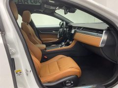 Jaguar XFL 2.0T P300 four-wheel drive flagship sports gold version - фото 18