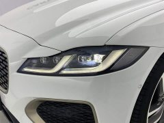 Jaguar XFL 2.0T P300 four-wheel drive flagship sports gold version - фото 9