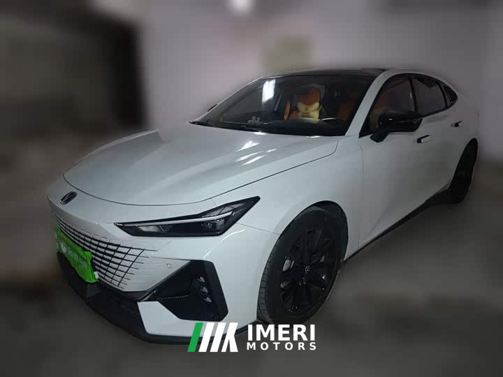Changan UNI-V 2022 1.5T premium - автомобиль из Китая
