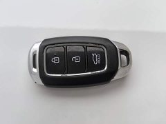 Hyundai Elantra 1.5L CVT LUX Premium Edition - фото 19