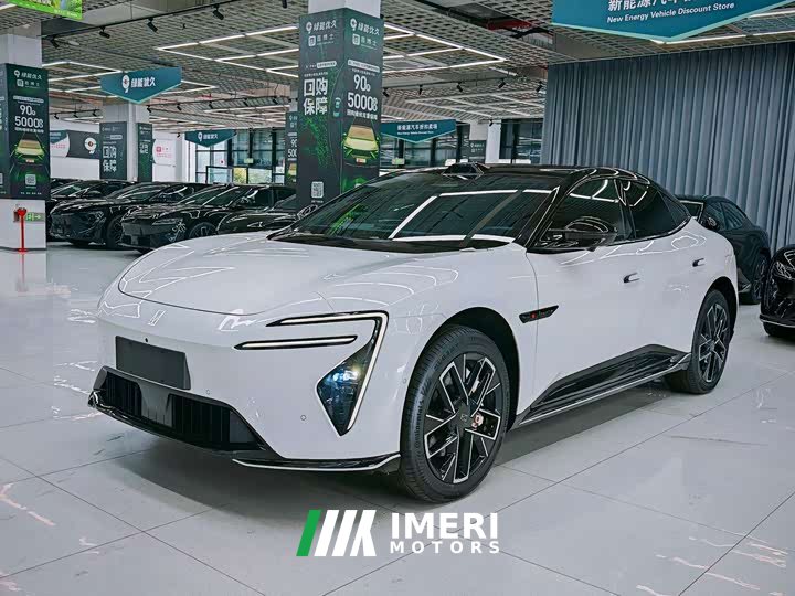 Avatr 06 2025 Ultra pure electric version - автомобиль из Китая