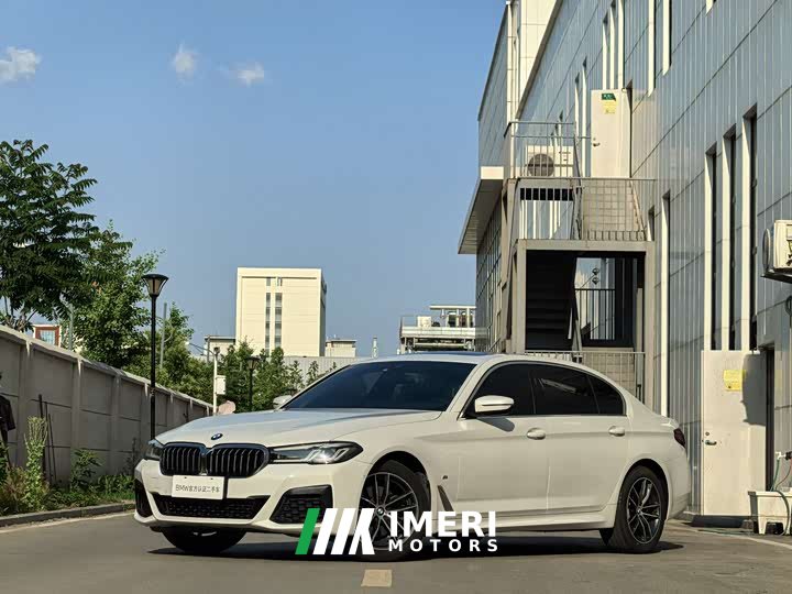 BMW 5 Series 2022 525Li M Sports Package - автомобиль из Китая
