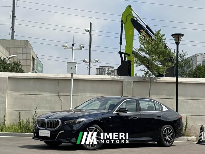 BMW i5 2025 eDrive 40L M Sports Package - автомобиль из Китая