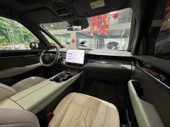 Zeekr 009 seven-seater aisle version 108kWh - фото 16