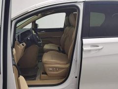 Buick GL8 New Energy Lu Shang Exclusive Edition - фото 10