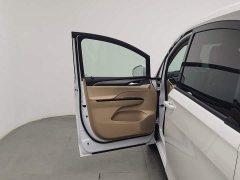 Buick GL8 New Energy Lu Shang Exclusive Edition - фото 8