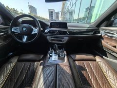 BMW 7 Series 2021 730Li M Sports Package - фото 19