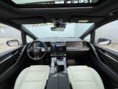 Trumpchi M8 Grandmaster Series Dual Engine Royal Edition - фото 7