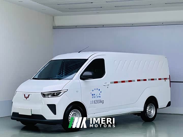 Wuling Yangguang 300km practical window-sealed version 60kW - автомобиль из Китая