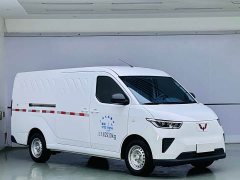 Wuling Yangguang 300km practical window-sealed version 60kW - фото 3