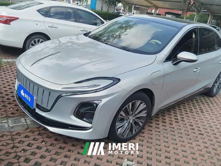 Hongqi E-QM5 431km Charging Enjoyment Edition