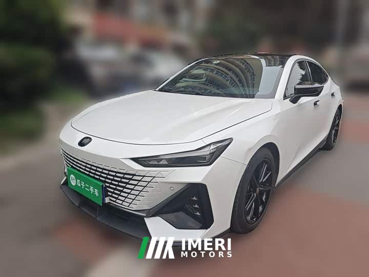 Changan UNI-V 2022 1.5T premium - автомобиль из Китая