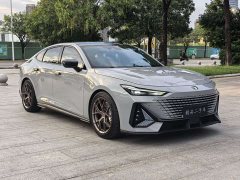 Changan UNI-V 1.5T premium - фото 3