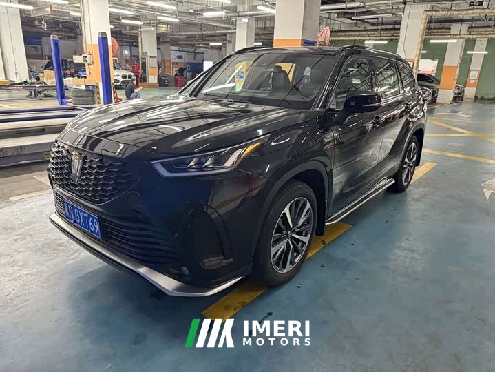 Toyota Crown Lufang 2.5L HEV four-wheel drive luxury version - автомобиль из Китая