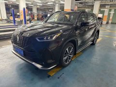 Toyota Crown Lufang 2.5L HEV four-wheel drive luxury version - фото 1