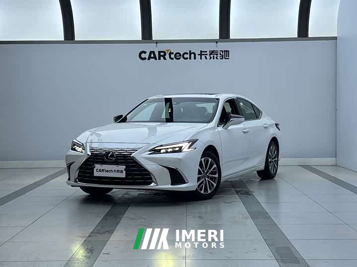 Lexus ES 200 Premium Edition