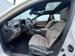 Lexus ES 200 Premium Edition - фото 6