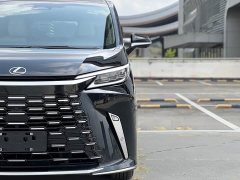 Lexus LM 500h six-seater premium version - фото 17
