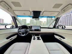 Lexus LM 500h six-seater premium version - фото 9