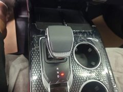 Hongqi HS3 PHEV 125km 2 million commemorative edition - фото 14