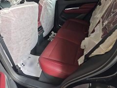Hongqi HS3 PHEV 125km 2 million commemorative edition - фото 17