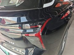 Hongqi HS3 PHEV 125km 2 million commemorative edition - фото 8