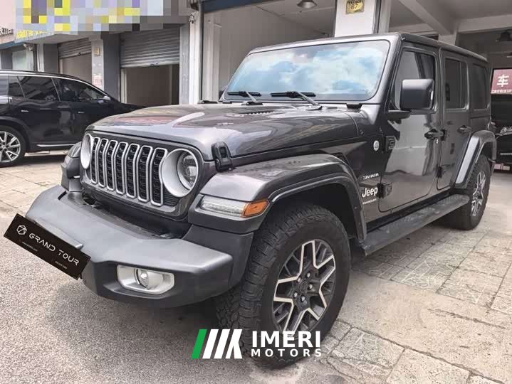 Mercedes-Benz Wrangler 2.0T Sahara four-door version - автомобиль из Китая