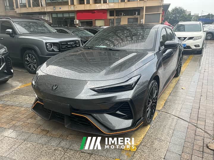 Changan UNI-V 2025 third generation 1.5T 500Bar distinguished sports - автомобиль из Китая