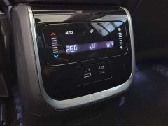 Hongqi HS7 PHEV 2.0T PHEV four-wheel drive Qichang version 6 seats - фото 19