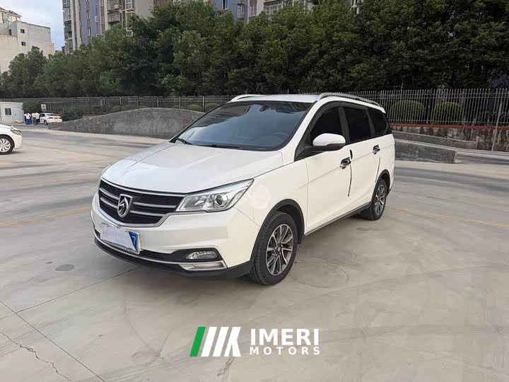Baojun 730 2019 1.5L manual fashion 7 seats National VI