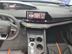 Changan UNI-V 1.5T premium - фото 13