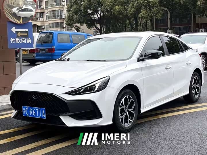 SAIC MG5 180DVVT CVT Youth Fashion Edition - автомобиль из Китая
