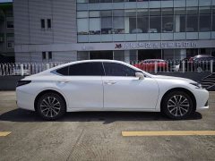 Lexus ES 200 Premium Edition - фото 4