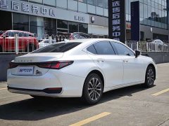 Lexus ES 200 Premium Edition - фото 6