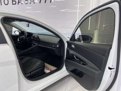 Hyundai Elantra 2022 1.5L CVT GLX Elite Edition - фото 18