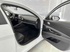 Mercedes-Benz Elantra 2023 1.5L CVT GLS Leading Edition - фото 17