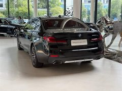 BMW 5 Series New Energy 535Le M Sports Package - фото 10