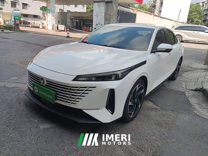 Changan Yida Blue Whale NE 1.5T GDI DCT flagship - автомобиль из Китая