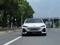 Changan UNI-V 1.5T exclusive - фото 2