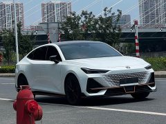 Changan UNI-V 1.5T exclusive - фото 3