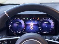 Hongqi HS7 PHEV 2024 2.0T PHEV four-wheel drive Qichang version 6 seats - фото 17