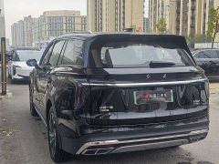 Hongqi HS7 PHEV 2024 2.0T PHEV four-wheel drive Qichang version 6 seats - фото 6