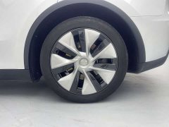 Tesla Model Y rear-wheel drive version - фото 9