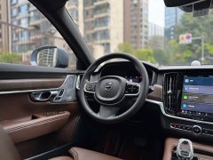 Volvo V90 Cross Country B5 AWD Ultimate - фото 17
