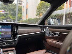 Volvo V90 Cross Country B5 AWD Ultimate - фото 18